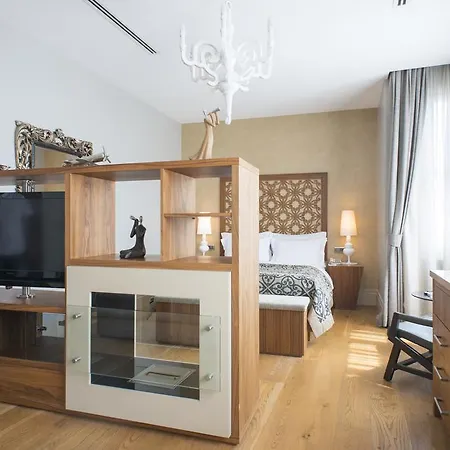 Taksim Prelude Szálloda 3*