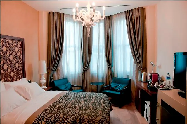 塔克西姆普瑞路德酒店