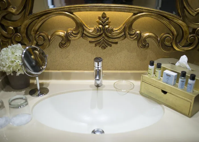 塔克西姆普瑞路德酒店 酒店