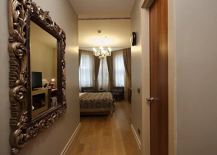 塔克西姆普瑞路德酒店