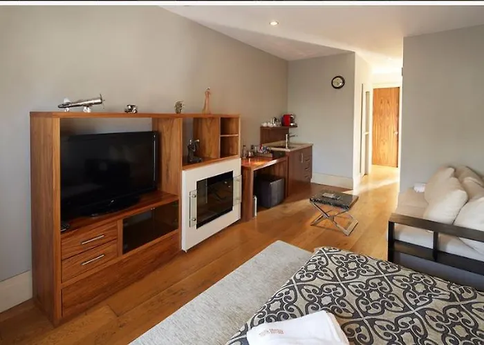 塔克西姆普瑞路德酒店